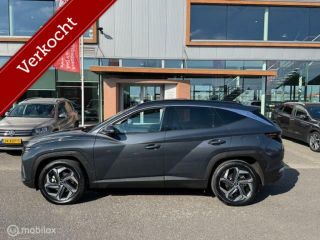 Hyundai Tucson 1.6T PHEV Comfort Smart 4WD Automaat , Panorama-dak , Smart key , Navigatie + Camera , Parkeerhul...