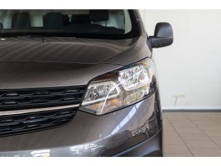 Opel Vivaro Electric L3 75 kWh | Laadruimte Pakket | Camera | Parkeersensoren | Navigatie | Apple Carplay & Android Au...