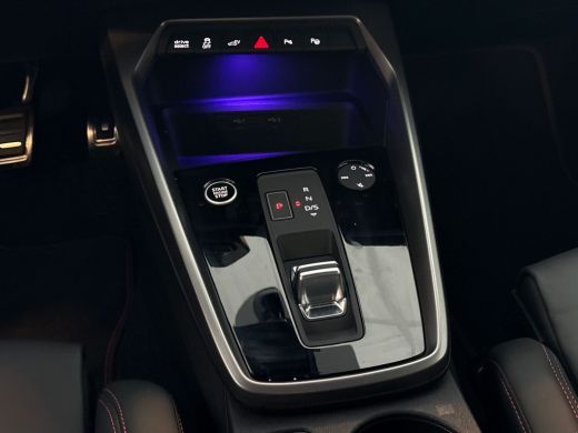 Audi A3 Sportback 45 TFSIe 245pk s-tronic S edition Competition | Leder | Adaptive Cruise Control | Trekhaak ActivLease financial lease