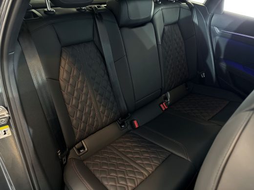 Audi A3 Sportback 45 TFSIe 245pk s-tronic S edition Competition | Leder | Adaptive Cruise Control | Trekhaak ActivLease financial lease