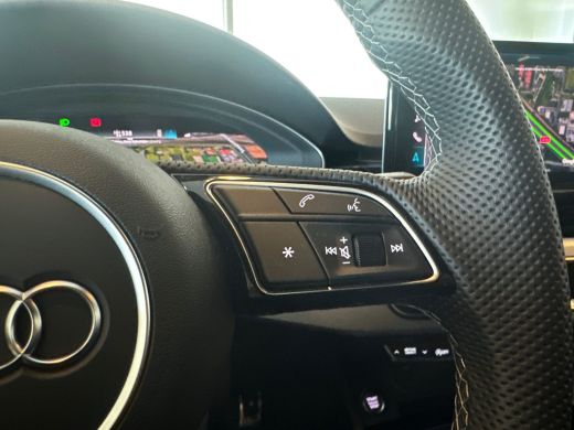 Audi A4 Avant 35 150PK TFSI S edition Competition / Navigatie MMI Plus / Optiekpakket zwart plus / Privac... ActivLease financial lease