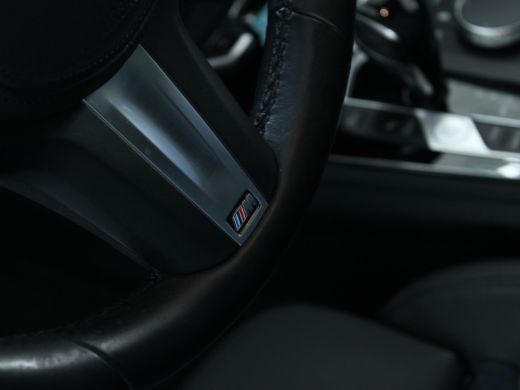 BMW 1-serie 118i Executive Edition NL AUTO | CAMERA | PANO | CARPLAY | ActivLease financial lease