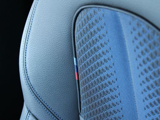 BMW 1-serie 118i Executive Edition NL AUTO | CAMERA | PANO | CARPLAY | ActivLease financial lease