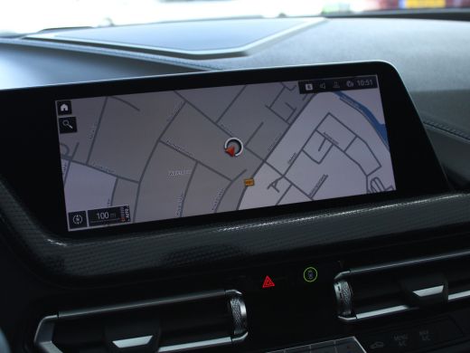 BMW 1-serie 118i Executive Edition NL AUTO | CAMERA | PANO | CARPLAY | ActivLease financial lease