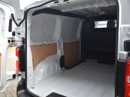 Citroën Jumpy 2.0 145 pk BlueHDI L2 | Afneembare trekhaak (zwanenhals) | City NAV pakket | City-pakket ActivLease financial lease