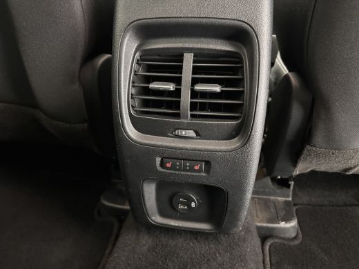 Ford Kuga 2.5 PHEV Titanium (INCL-BTW) *DIGI-COCKPIT | ADAPTIVE-CRUISE | BLINDSPOT | PARK-PILOT | CAMERA | ... ActivLease financial lease