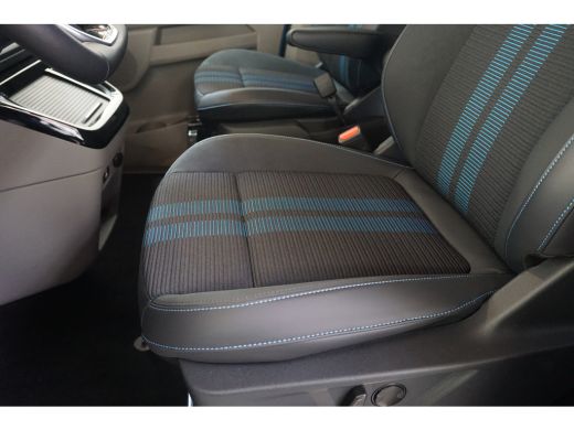 Ford Transit Custom 320 2.5 PHEV L2H1 Sport Dubbele Cabine | Incl. BPM | Dubbele Schuifdeur | Trekhaak | 19 Inch | Ad... ActivLease financial lease