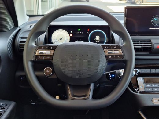 Hyundai Inster E-Motion 49 kWh | Achteruitrijcamera | Apple Carplay/Android Auto | Climate control | Keyless Sta... ActivLease financial lease