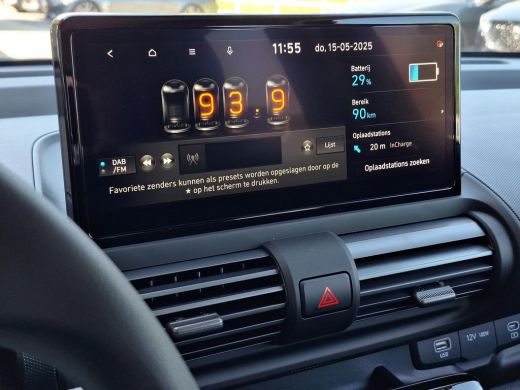 Hyundai Inster E-Motion 49 kWh | Achteruitrijcamera | Apple Carplay/Android Auto | Climate control | Keyless Sta... ActivLease financial lease