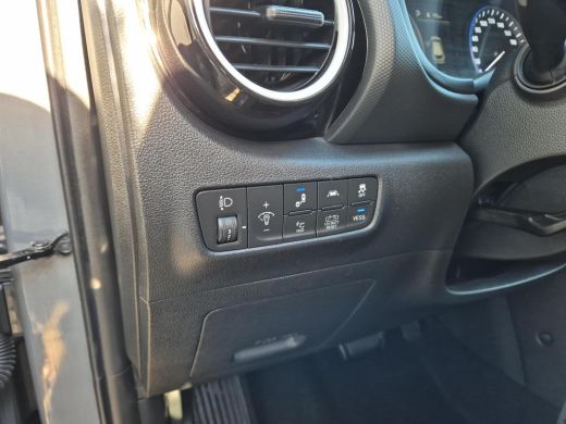 Hyundai KONA 1.6 GDI HEV Fashion | Achteruitrijcamera | Navigatie systeem | Airconditioning | ActivLease financial lease