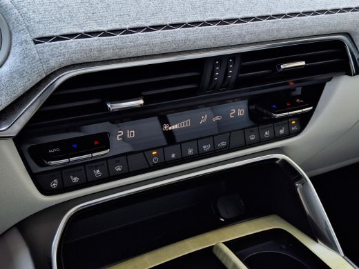Mazda CX-60 2.5 e-SkyActiv PHEV Takumi Plus Draadloze Apple Carplay Android Auto | Panoramisch schuif kanteld... ActivLease financial lease