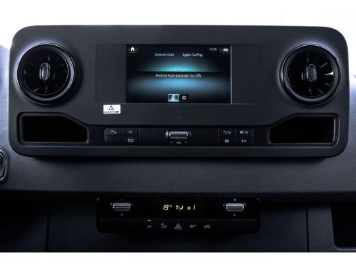 Mercedes Sprinter 311 CDI L2H2 | Inrichting | Mbux | Camera | CarPlay | Climate | | Omvormer | Oprijplaat | Euro 6 ActivLease financial lease
