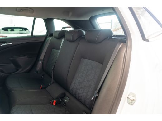 Opel Astra Sports Tourer 1.0 Turbo 120 Jaar Edition | Navigatie | Parkeersensoren | Climate Controle | Apple... ActivLease financial lease