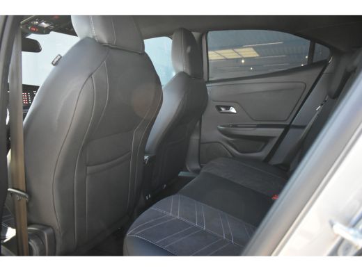 Opel Mokka Electric Long Range Ultimate 54 kWh 156pk | Navigatie | Alcantara | Stoel/Stuurverwarming | Achteruitrijca... ActivLease financial lease