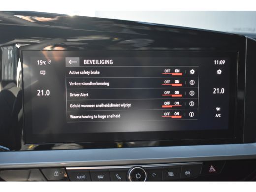 Opel Mokka Electric Long Range Ultimate 54 kWh 156pk | Navigatie | Alcantara | Stoel/Stuurverwarming | Achteruitrijca... ActivLease financial lease