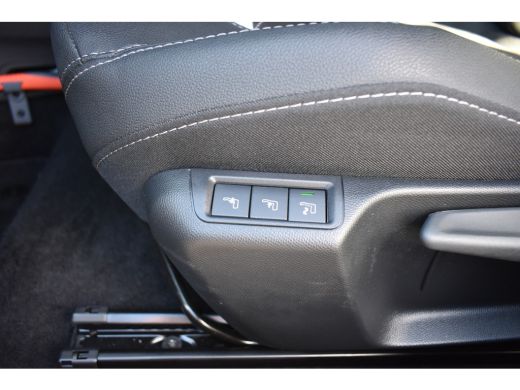 Opel Mokka Electric Long Range Ultimate 54 kWh 156pk | Navigatie | Alcantara | Stoel/Stuurverwarming | Achteruitrijca... ActivLease financial lease