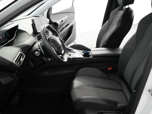 Peugeot 3008 1.6 HYbrid 225PK AUTOMAAT ALLURE | Achteruitrijcamera | Airco (automatisch) | Apple Carplay/Andro... ActivLease financial lease