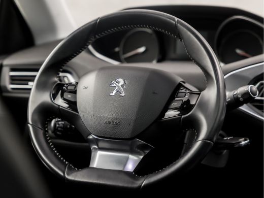 Peugeot 308 SW 1.2 PureTech Sport (PANORAMADAK, APPLE CARPLAY, GROOT NAVI, LEDER, SPORTSTOELEN, GETINT GLAS, ... ActivLease financial lease