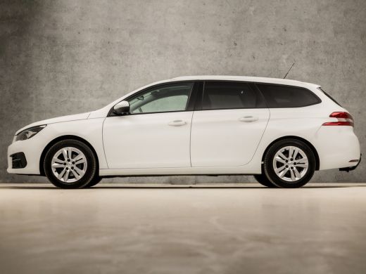 Peugeot 308 SW 1.2 PureTech Sport (PANORAMADAK, APPLE CARPLAY, GROOT NAVI, LEDER, SPORTSTOELEN, GETINT GLAS, ... ActivLease financial lease