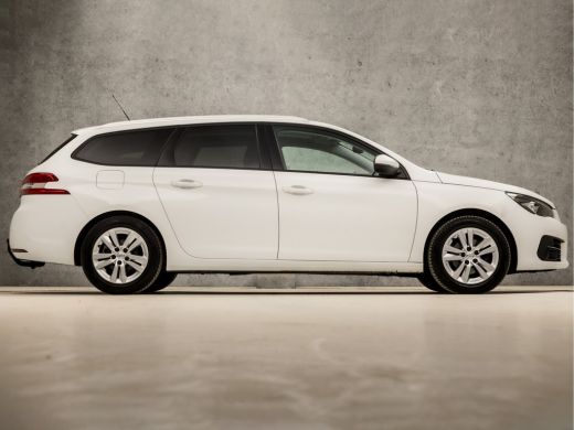 Peugeot 308 SW 1.2 PureTech Sport (PANORAMADAK, APPLE CARPLAY, GROOT NAVI, LEDER, SPORTSTOELEN, GETINT GLAS, ... ActivLease financial lease