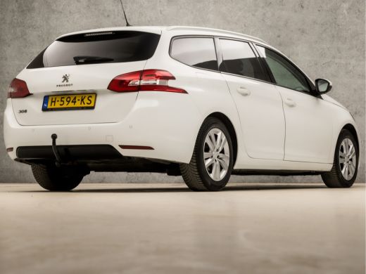 Peugeot 308 SW 1.2 PureTech Sport (PANORAMADAK, APPLE CARPLAY, GROOT NAVI, LEDER, SPORTSTOELEN, GETINT GLAS, ... ActivLease financial lease
