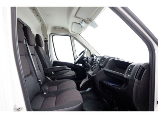 Peugeot Boxer 2.2 BlueHDi 120pk L2H2 Premium Airco/Navi 08-2020 ActivLease financial lease