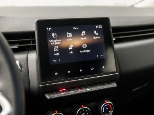 Renault Clio 1.0 TCe Sport (APPLE CARPLAY, GROOT NAVI, LM VELGEN, SPORTSTOELEN, PARKEERSENSOREN, LED KOPLAMPEN... ActivLease financial lease