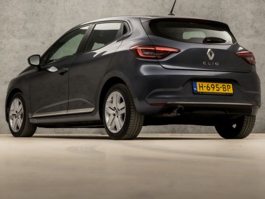 Renault Clio 1.0 TCe Sport (APPLE CARPLAY, GROOT NAVI, LM VELGEN, SPORTSTOELEN, PARKEERSENSOREN, LED KOPLAMPEN... ActivLease financial lease