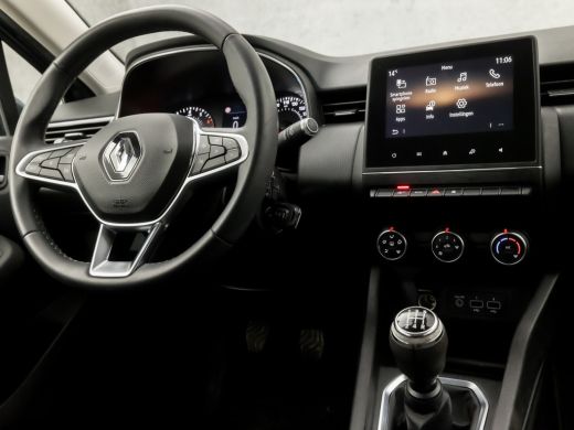 Renault Clio 1.0 TCe Sport (APPLE CARPLAY, GROOT NAVI, LM VELGEN, SPORTSTOELEN, PARKEERSENSOREN, LED KOPLAMPEN... ActivLease financial lease