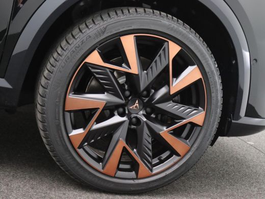 Seat Formentor 1.5 TSI e-Hybrid VZ Performance 272PK DSG matrix led, trekhaak, schuif-kanteldak, vollederen bekl... ActivLease financial lease