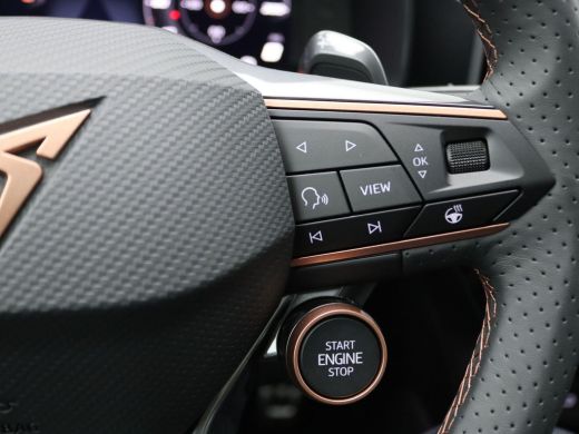 Seat Formentor 1.5 TSI e-Hybrid VZ Performance 272PK DSG matrix led, trekhaak, schuif-kanteldak, vollederen bekl... ActivLease financial lease