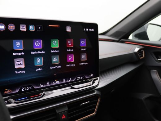 Seat Formentor 1.5 TSI e-Hybrid VZ Performance 272PK DSG matrix led, trekhaak, schuif-kanteldak, vollederen bekl... ActivLease financial lease