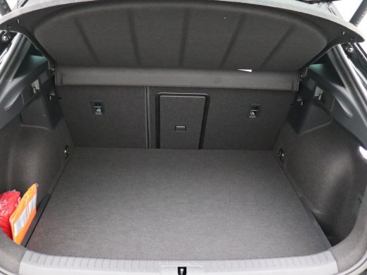 Seat Formentor 1.5 TSI e-Hybrid VZ Performance 272PK DSG matrix led, trekhaak, schuif-kanteldak, vollederen bekl... ActivLease financial lease