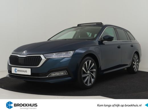 Skoda Octavia Combi 1.4 TSI iV PHEV First Edition 204pk | Panorama dak | Head up display | Canton audio | Stoel... Skoda Octavia Combi 1.4 TSI iV PHEV First Edition 204pk | Panorama dak | Head up display | Canton audio | Stoel...