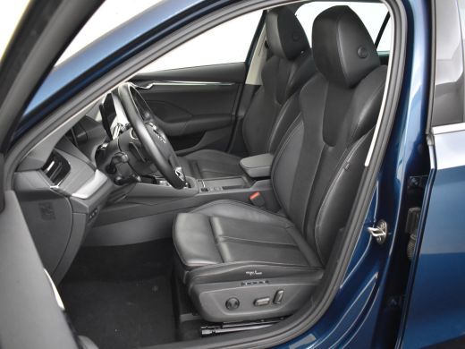 Skoda Octavia Combi 1.4 TSI iV PHEV First Edition 204pk | Panorama dak | Head up display | Canton audio | Stoel... ActivLease financial lease