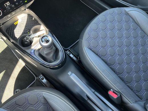 Toyota Aygo X 1.0 VVT-i MT JBL ActivLease financial lease