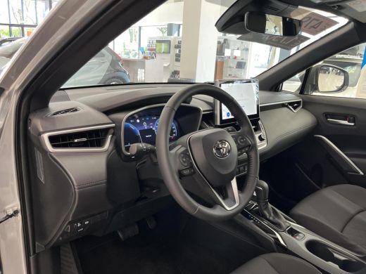 Toyota Corolla Cross Hybrid 140 Style ActivLease financial lease