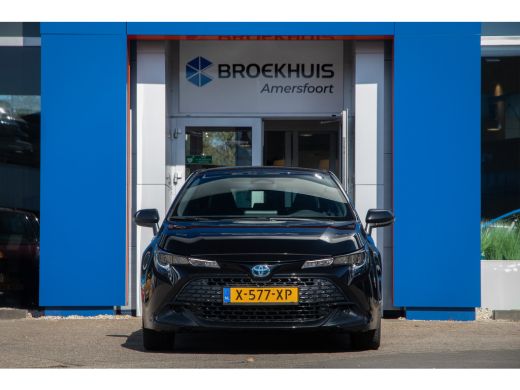 Toyota Corolla Toyota Hybrid 140 Comfort | Achterruitverwarming | Airco (automatisch) ActivLease financial lease