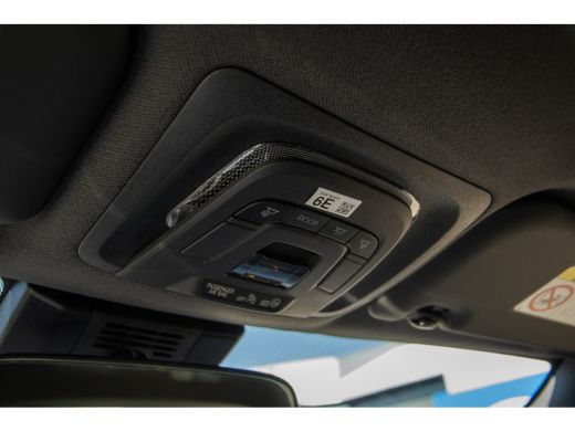 Toyota Corolla Toyota Hybrid 140 Comfort | Achterruitverwarming | Airco (automatisch) ActivLease financial lease