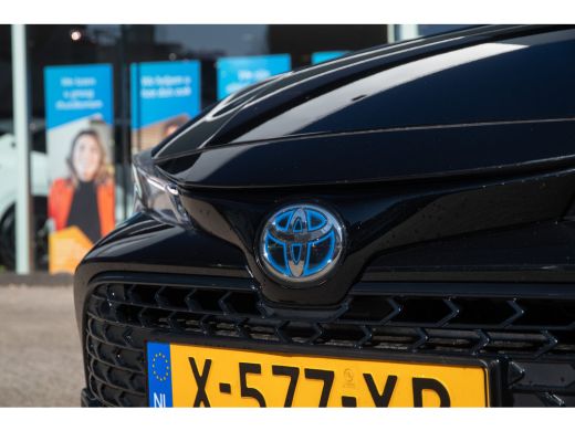 Toyota Corolla Toyota Hybrid 140 Comfort | Achterruitverwarming | Airco (automatisch) ActivLease financial lease