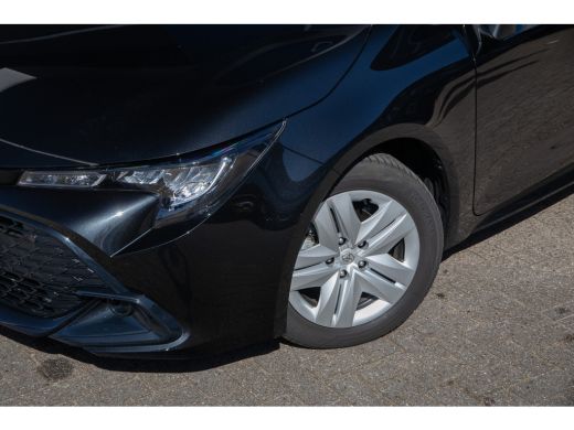 Toyota Corolla Toyota Hybrid 140 Comfort | Achterruitverwarming | Airco (automatisch) ActivLease financial lease