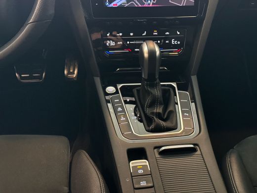Volkswagen Arteon Shooting Brake 1.4 TSI 218pk eHybrid R-Line Business+ / Panoramadak / Stoelverwarming ActivLease financial lease