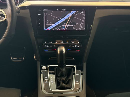 Volkswagen Arteon Shooting Brake 1.4 TSI 218pk eHybrid R-Line Business+ / Panoramadak / Stoelverwarming ActivLease financial lease
