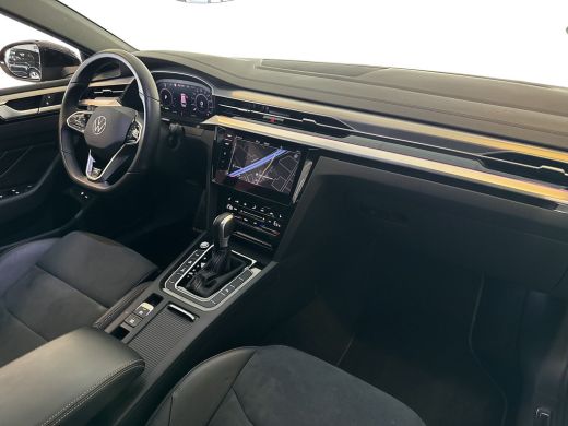 Volkswagen Arteon Shooting Brake 1.4 TSI 218pk eHybrid R-Line Business+ / Panoramadak / Stoelverwarming ActivLease financial lease