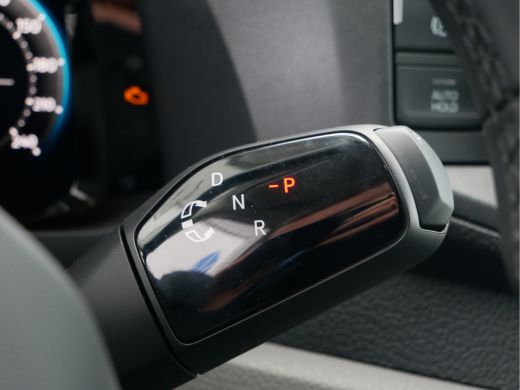 Volkswagen Crafter L3H3 Exclusive | Trekhaak | Navi | Clima | Park assistent | Trekhaak | Navi | Clima | Park assist... ActivLease financial lease