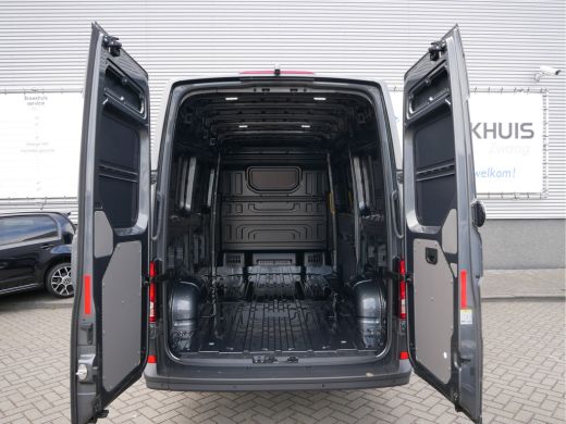 Volkswagen Crafter L3H3 Highline | Park assistent | Clima | Cruise | Navi by app | Park assistent | Clima | Cruise |... ActivLease financial lease