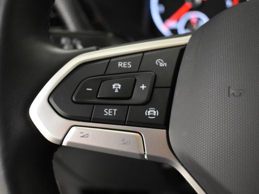 Volkswagen T-Cross 1.0 TSI Life 96pk | Adaptief cruise control | Navigatie via app | Parkeersensoren v+a | App conne... ActivLease financial lease
