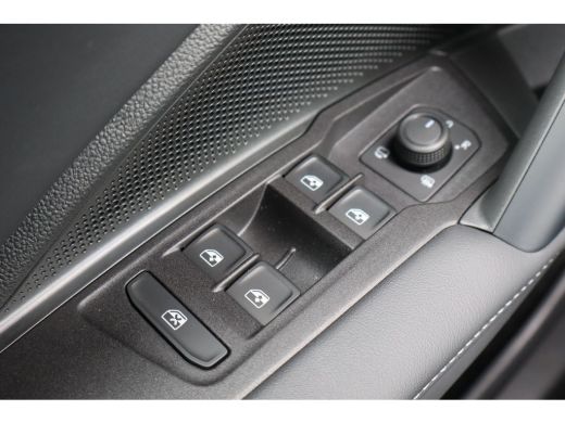 Volkswagen Tiguan 1.5 eHybrid 204PK Life Edition | Trekhaak | Elektrische Achterklep | Harman Kardon | ActivLease financial lease