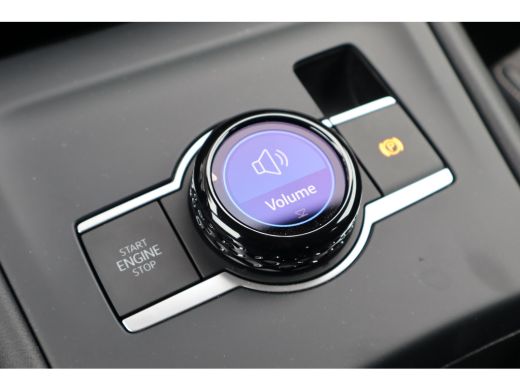 Volkswagen Tiguan 1.5 eHybrid 204PK Life Edition | Trekhaak | Elektrische Achterklep | Harman Kardon | ActivLease financial lease