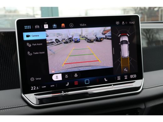 Volkswagen Tiguan 1.5 eHybrid 204PK Life Edition | Trekhaak | Elektrische Achterklep | Harman Kardon | ActivLease financial lease